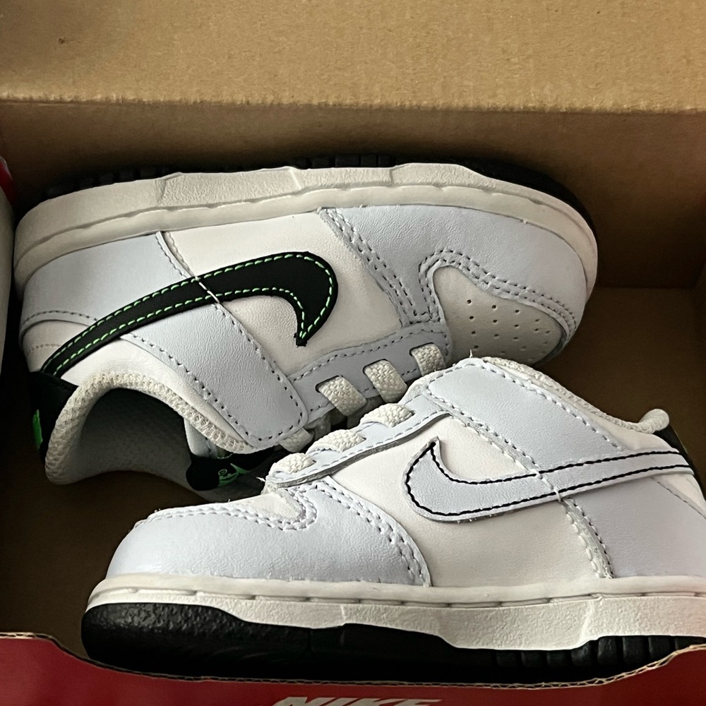 Nike Kids White and Black Sneakers